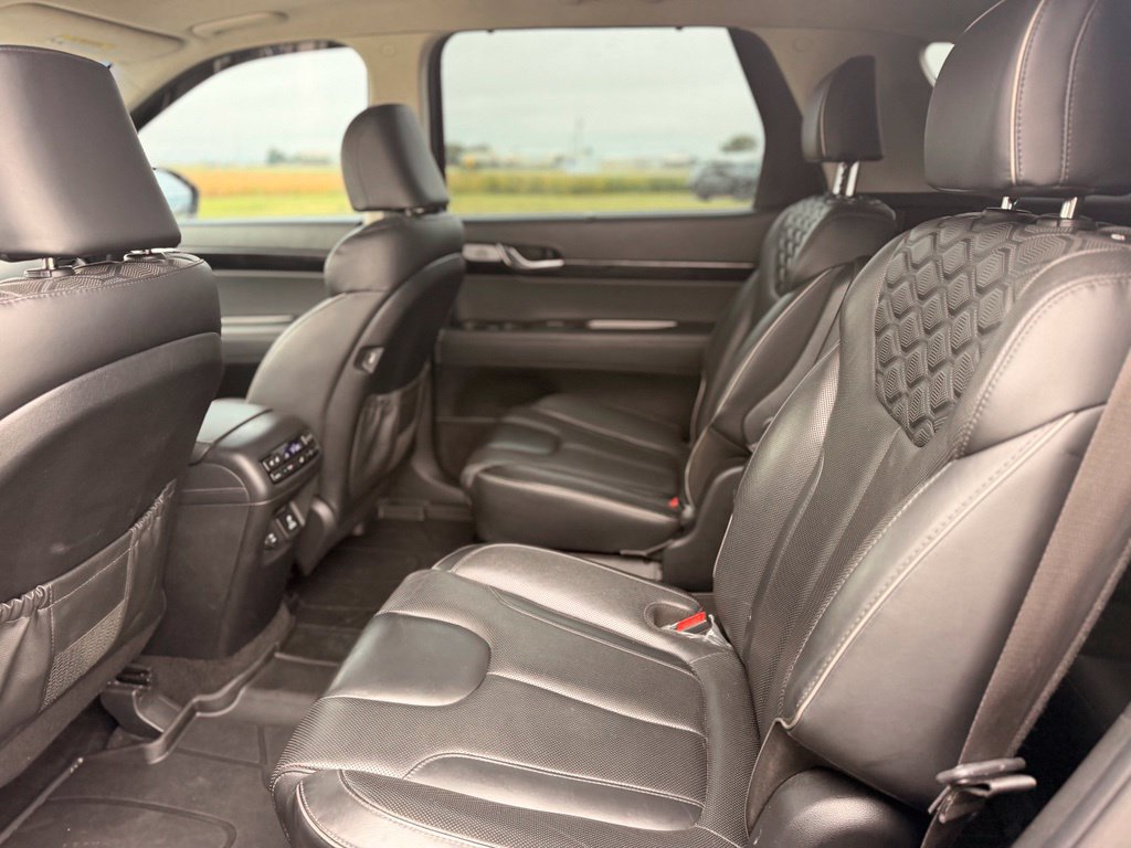 Used 2021 Hyundai Palisade Limited AWD/4WD image 11
