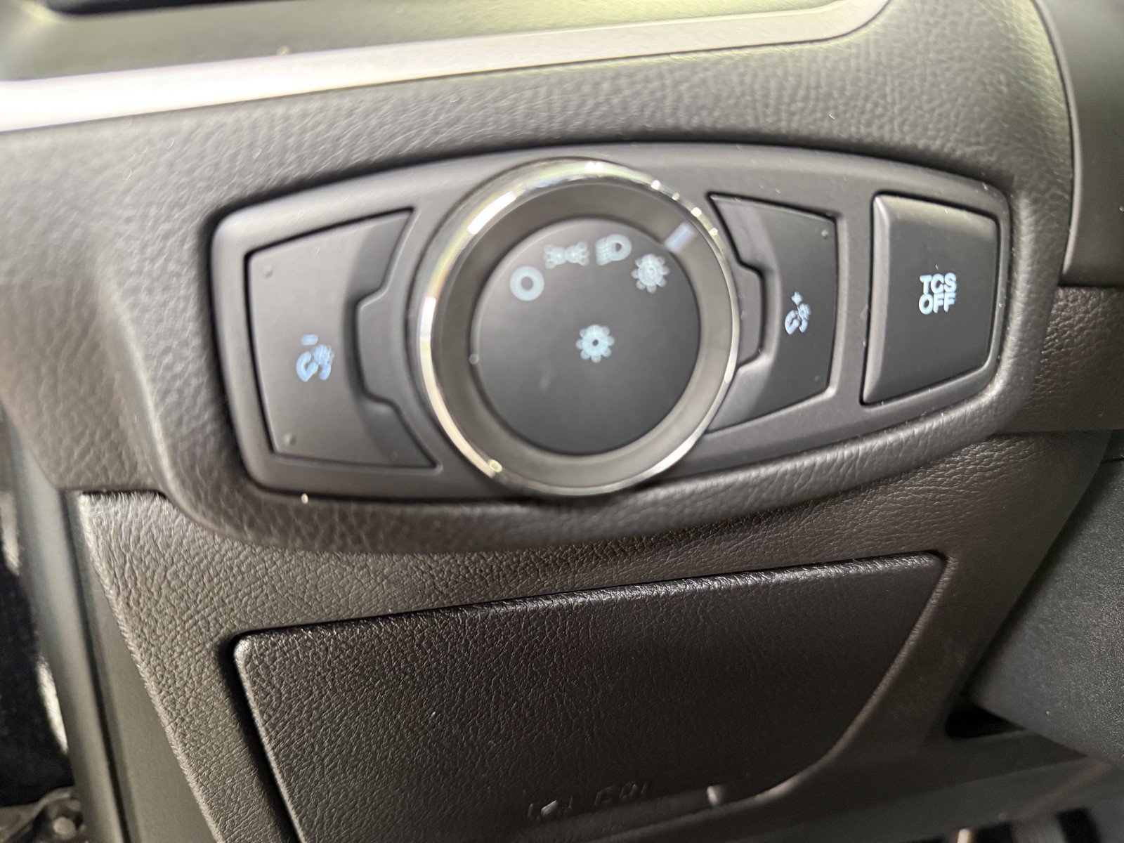 Used 2022 Ford Edge SE AWD/4WD image 19