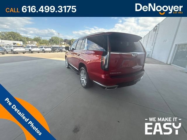 Used 2023 Cadillac Escalade Premium Luxury w/ LPO, Radiant Package AWD/4WD image 5