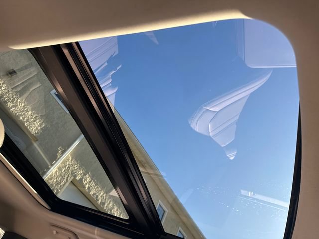 Used 2019 Ford Expedition Limited image 18