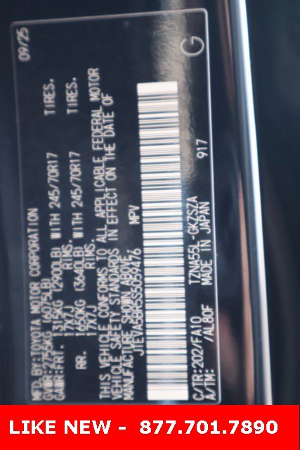 Used 2025 Toyota 4Runner SR5 image 27