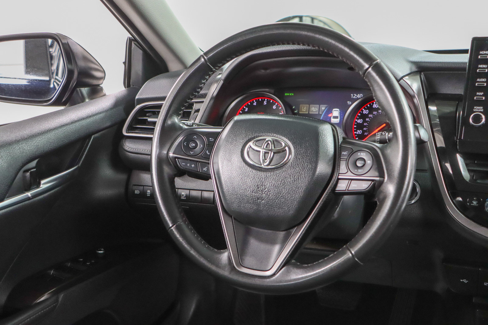 Used 2024 Toyota Camry XSE FWD image 12
