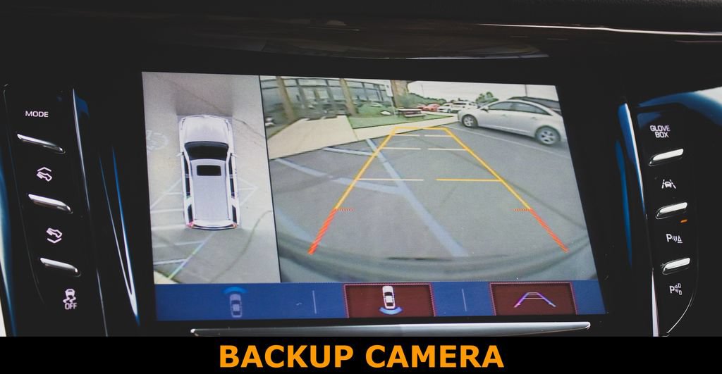 Used 2018 Cadillac Escalade Luxury AWD/4WD image 3
