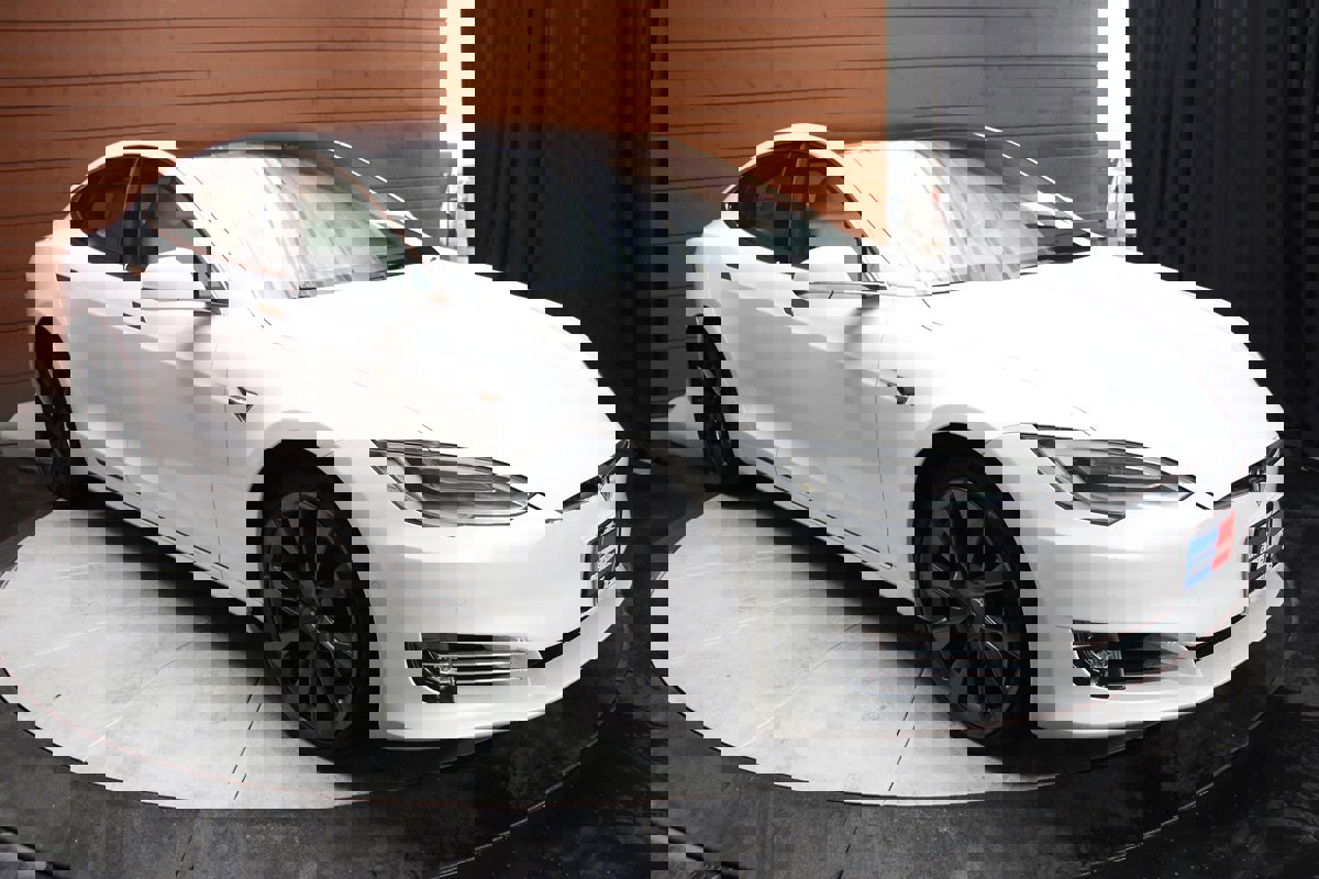 Used 2020 Tesla Model S Long Range AWD image 17