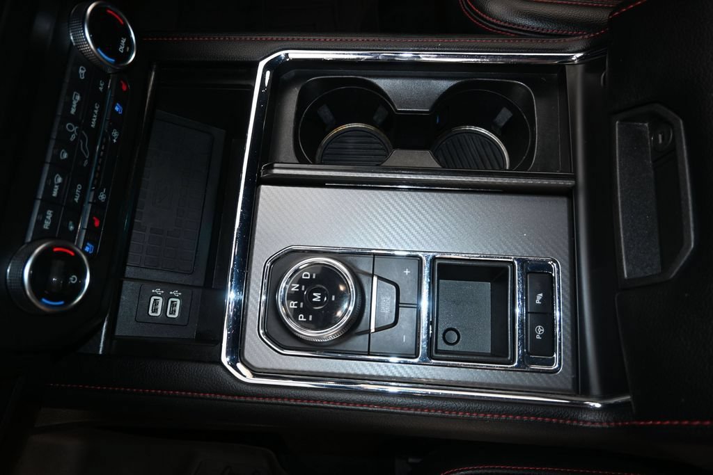 Used 2019 Ford Expedition Limited w/ Equipment Group 303A RWD image 19