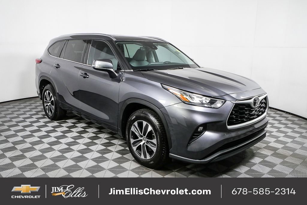 Used 2020 Toyota Highlander XLE image 26