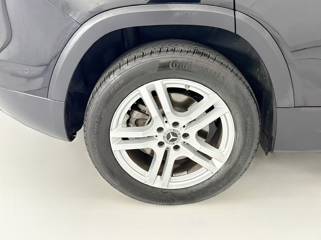 Used 2023 Mercedes-Benz GLB 250 image 32
