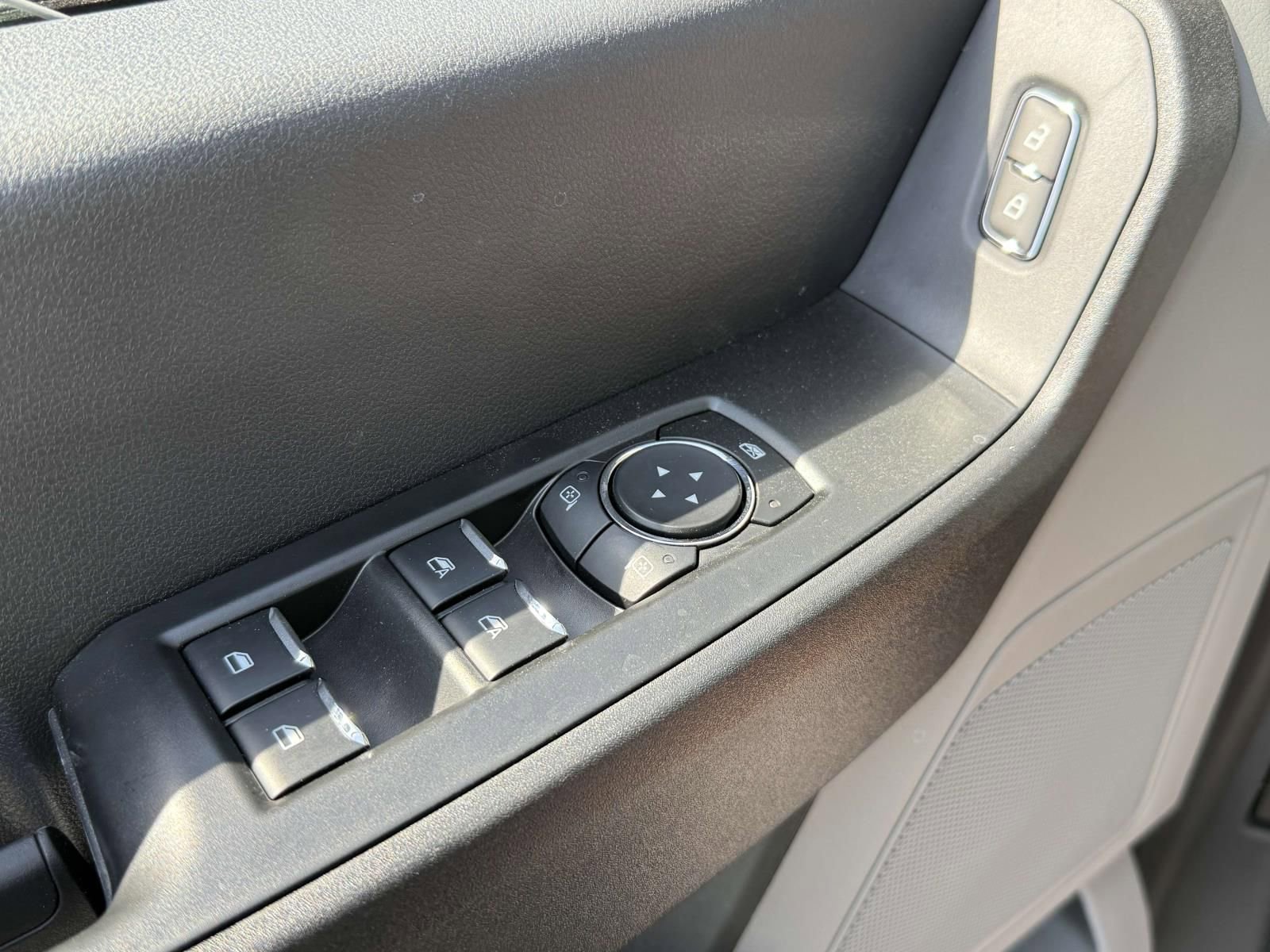 New 2025 Ford F350 XL w/ XL Chrome Package image 18