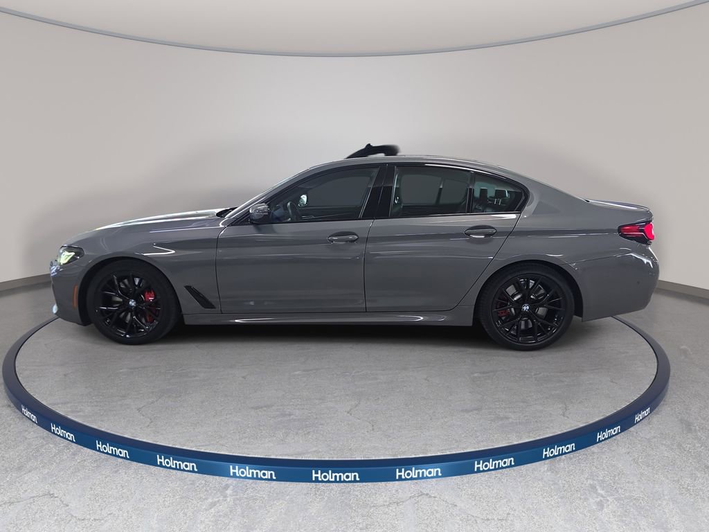 Used 2022 BMW M550i xDrive w/ Dynamic Handling Package AWD/4WD image 10