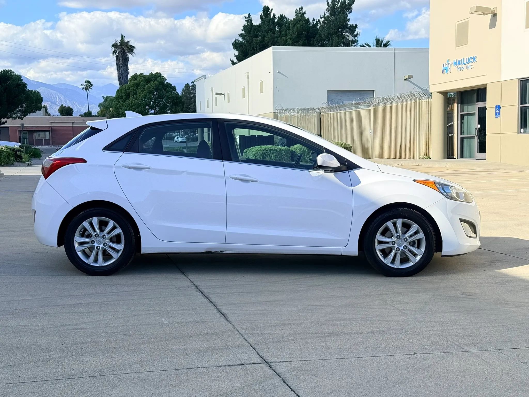 Used 2013 Hyundai Elantra GT image 4