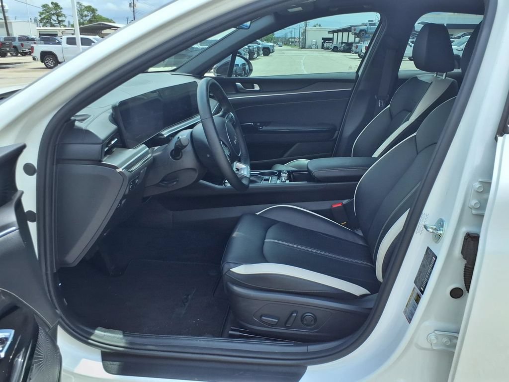 Certified 2026 Kia K5 GT-Line w/ GT-Line Premium Package FWD image 11