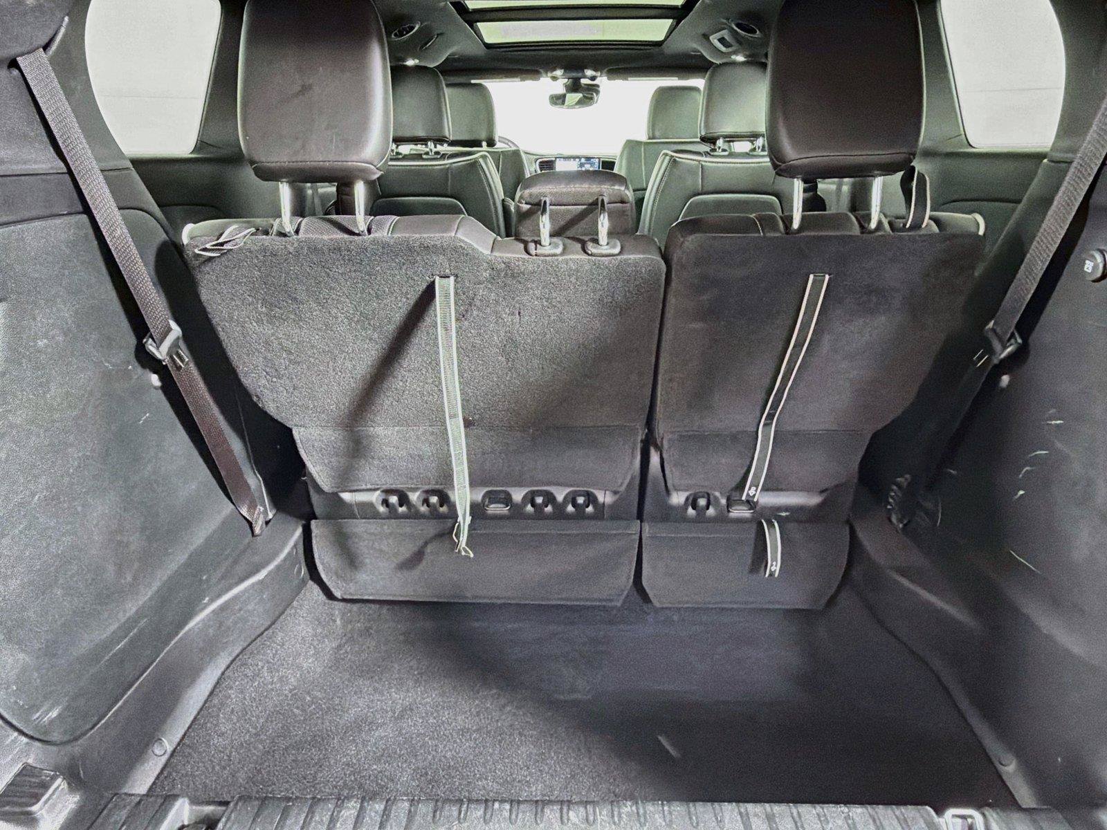 Used 2027 Chrysler Pacifica Limited FWD image 14