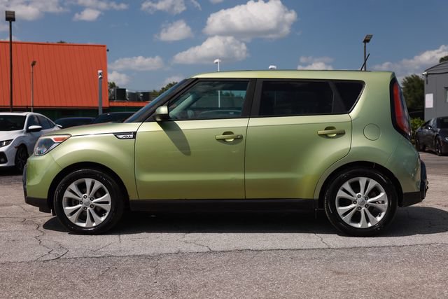Used 2016 Kia Soul + FWD image 4