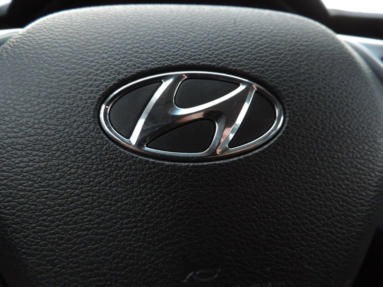 Used 2018 Hyundai Sonata Limited image 26