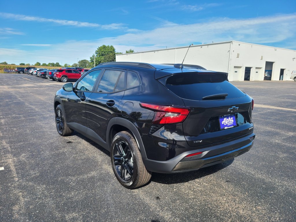 New 2026 Chevrolet Trax ACTIV w/ Driver Confidence Package FWD image 5