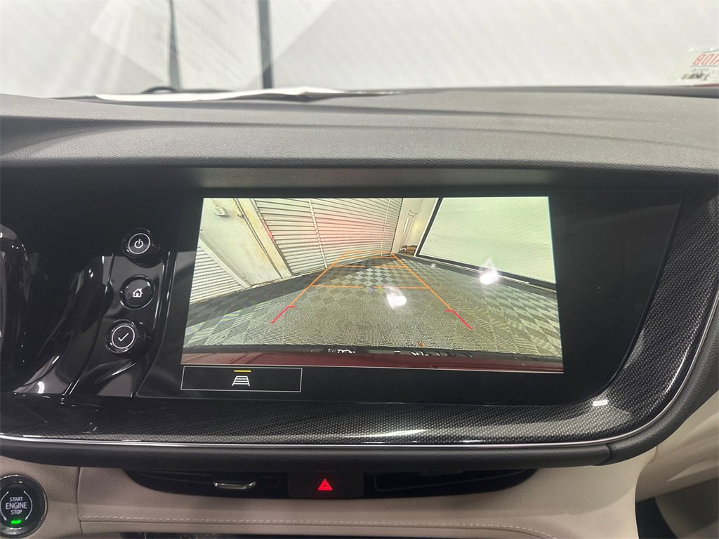 Used 2023 Buick Envision Preferred image 31
