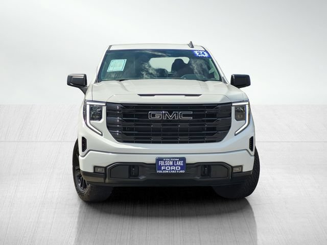 Used 2024 GMC Sierra 1500 Elevation AWD/4WD image 2