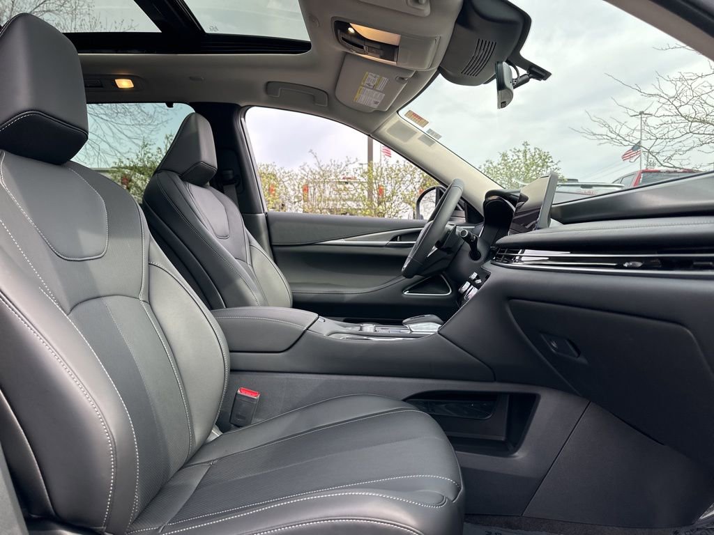 New 2026 INFINITI QX60 Luxe w/ Cargo Package AWD/4WD image 17