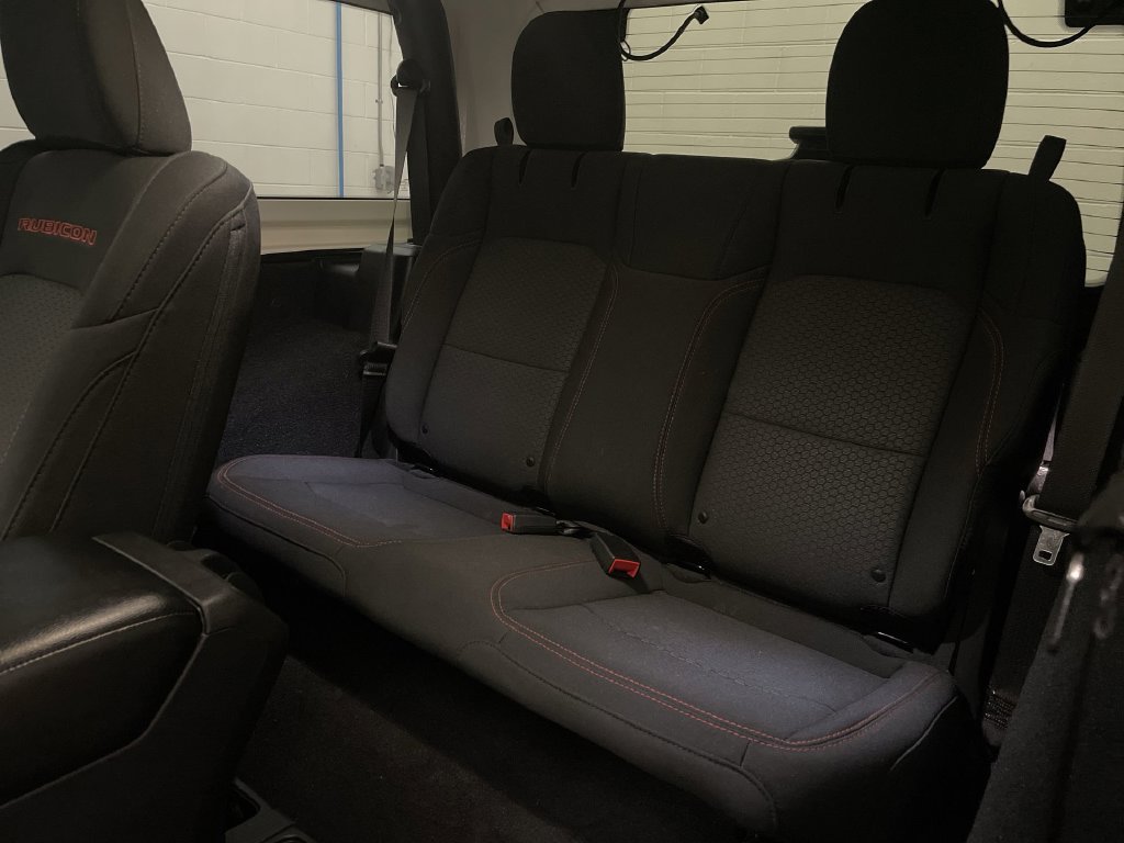 Used 2023 Jeep Wrangler Rubicon w/ Cold Weather Group AWD/4WD image 19