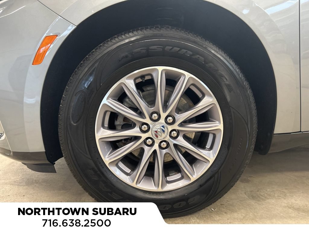 Used 2023 Buick Enclave Premium AWD/4WD image 27