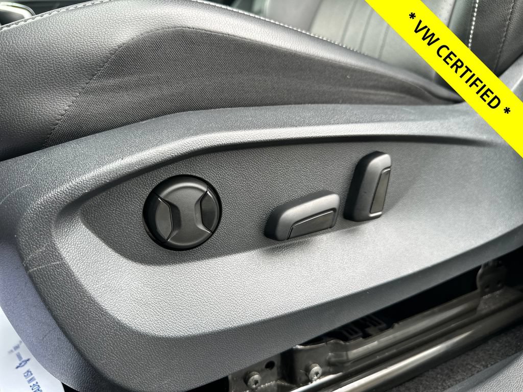Certified 2024 Volkswagen Tiguan SE AWD/4WD image 10