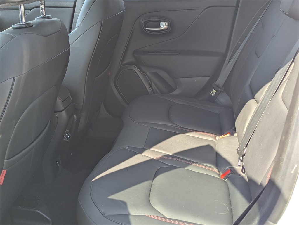 Used 2022 Jeep Renegade Trailhawk image 26