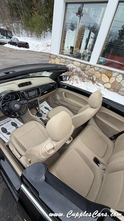 Used 2014 Volkswagen Beetle TDI image 31