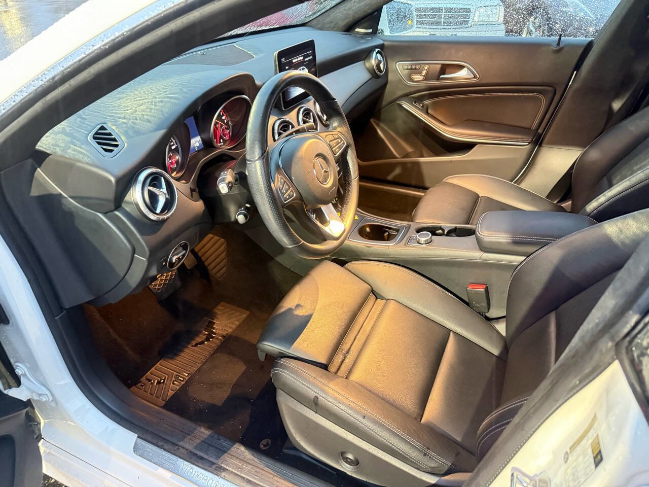 Used 2019 Mercedes-Benz CLA 250 4MATIC w/ Premium Package image 7