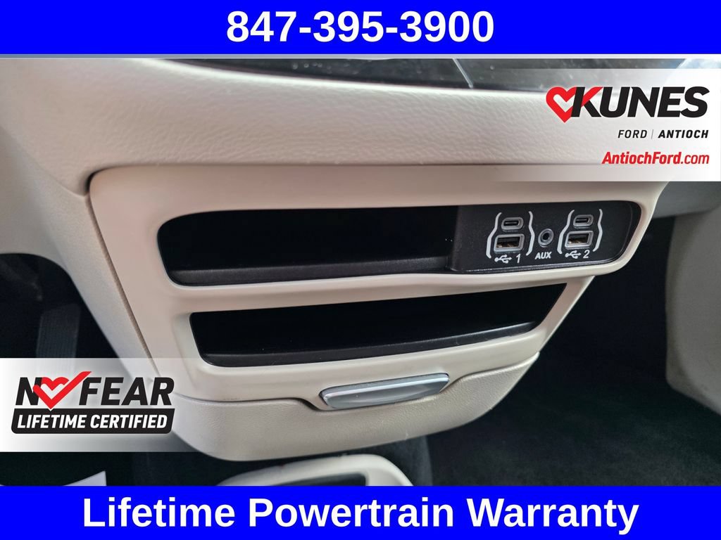 Used 2023 Chrysler Voyager LX FWD image 54