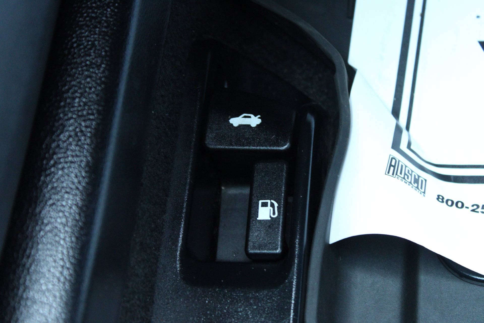 Used 2025 Toyota Corolla LE FWD image 25