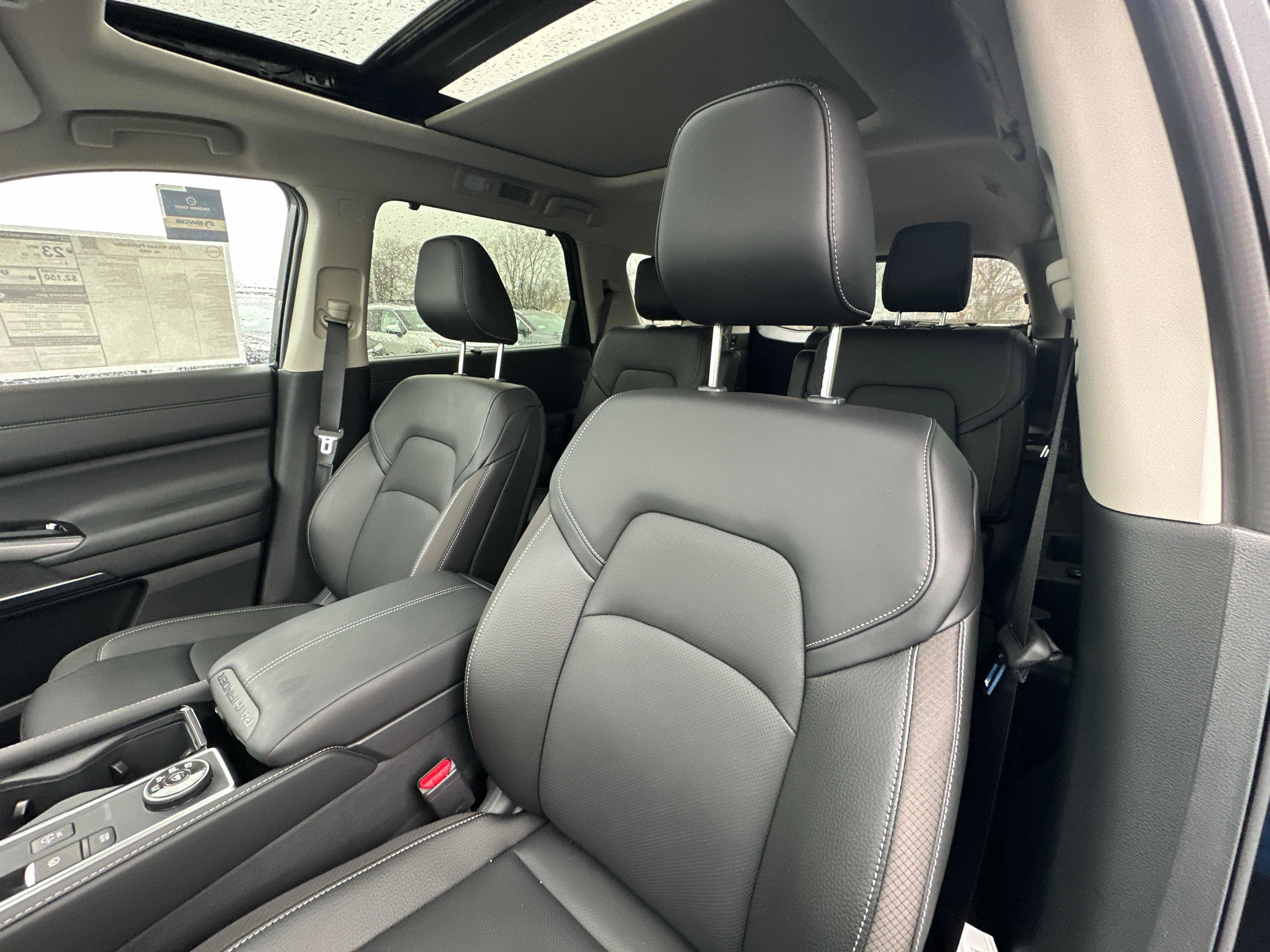 New 2026 Nissan Pathfinder SL AWD/4WD image 25