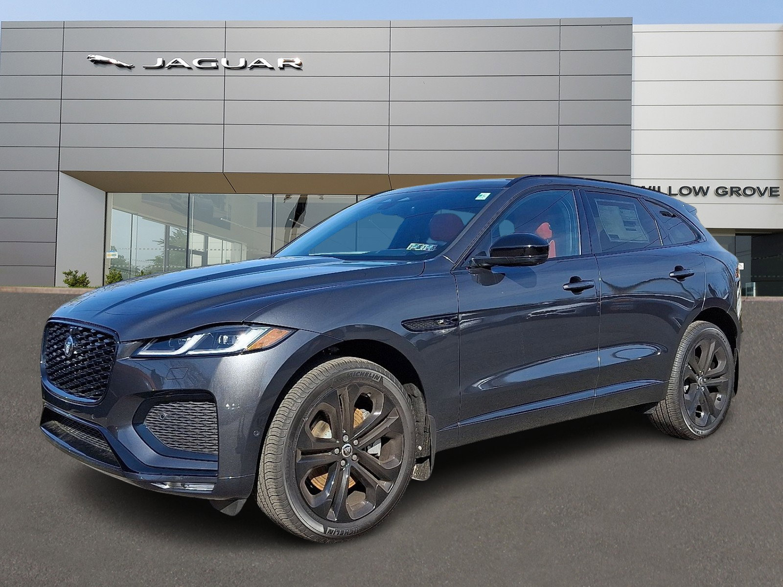 New 2026 Jaguar F-PACE R-Dynamic S image 1