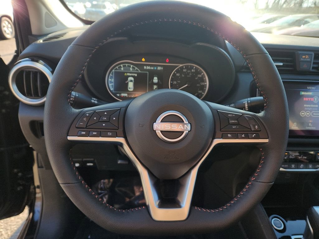 New 2025 Nissan Versa SR image 9