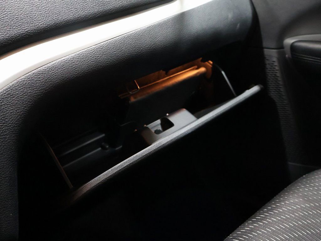 Used 2011 Dodge Journey Mainstreet w/ Flexible Seating Group image 31