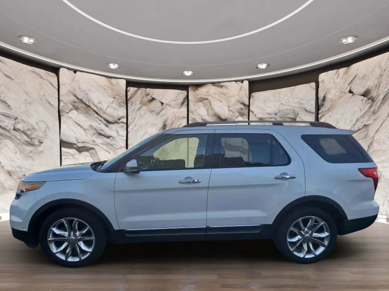 Used 2013 Ford Explorer Limited image 3