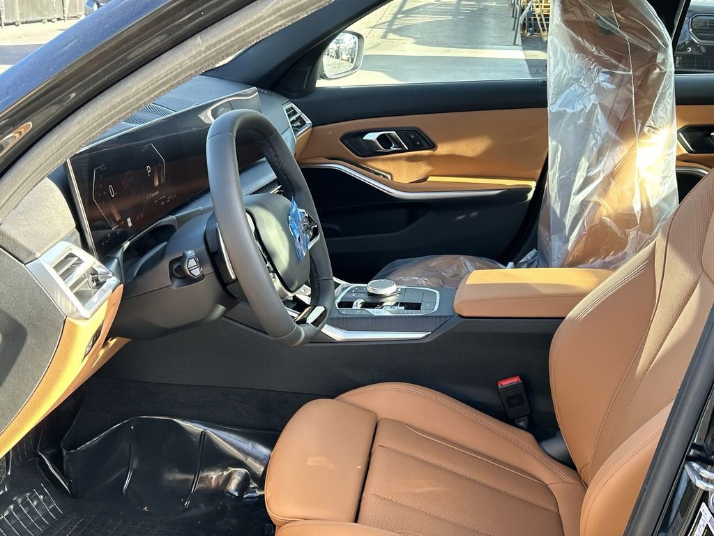 Used 2025 BMW 330i xDrive Sedan w/ M Sport Package image 11