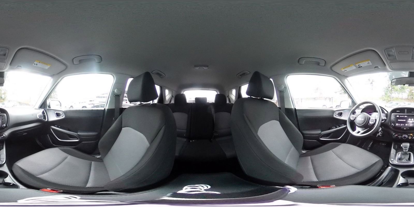 Used 2025 Kia Soul LX w/ LX Technology Package FWD image 42