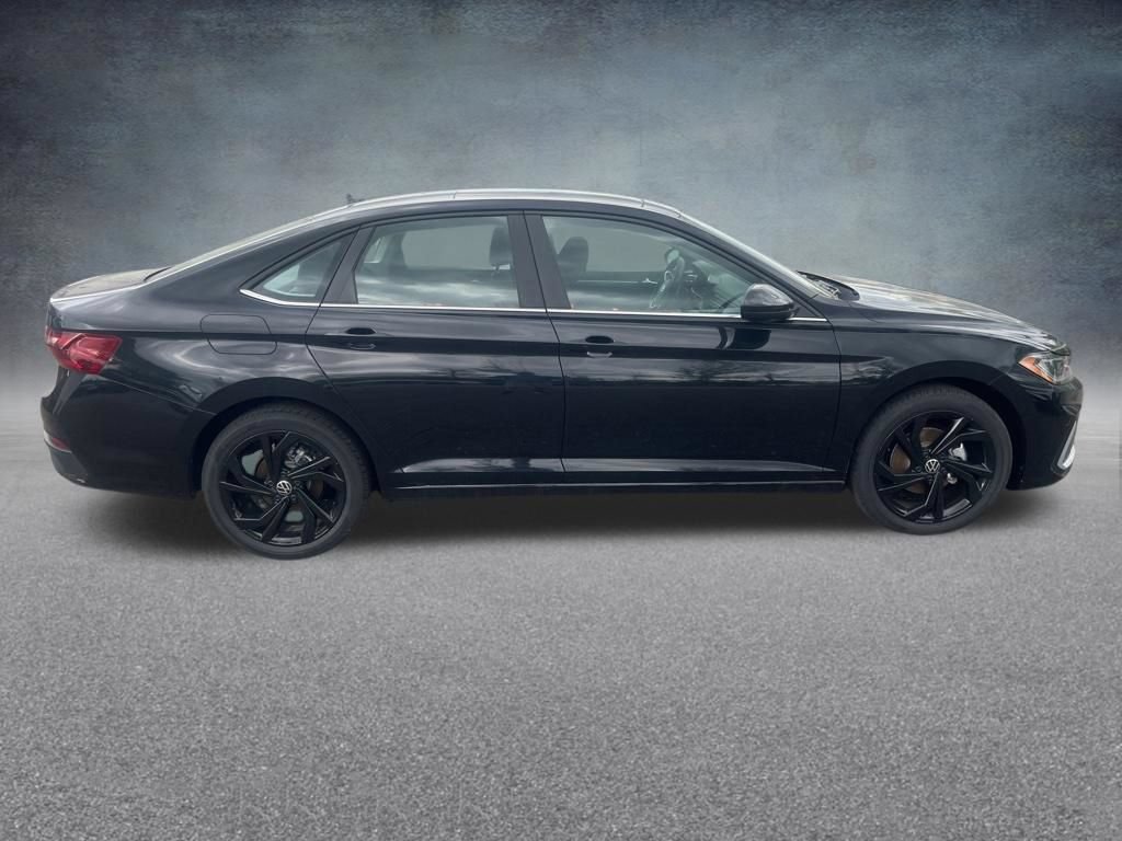 New 2026 Volkswagen Jetta SE FWD image 6