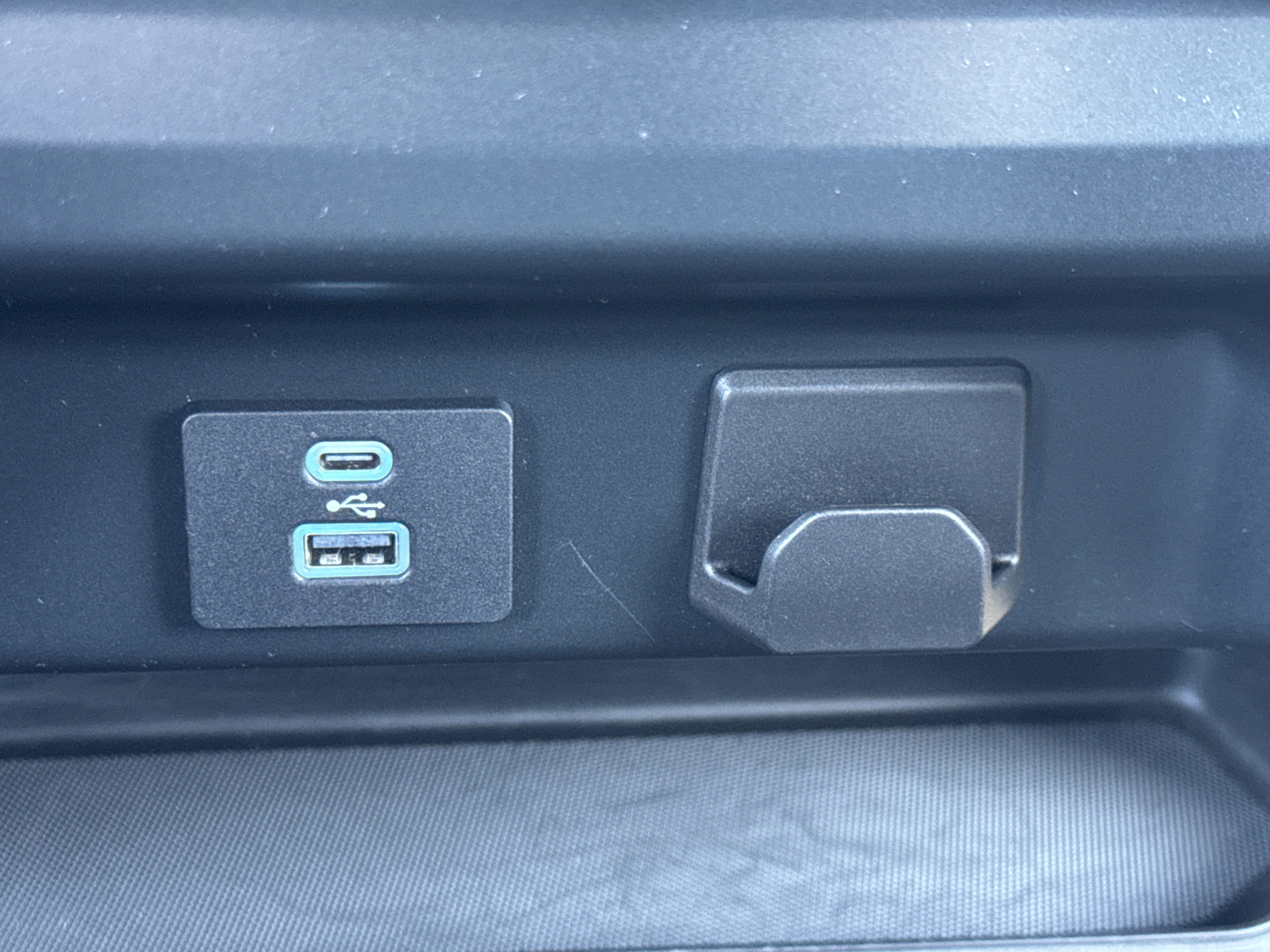 Used 2022 Ford F150 XLT w/ Equipment Group 301A Mid image 24