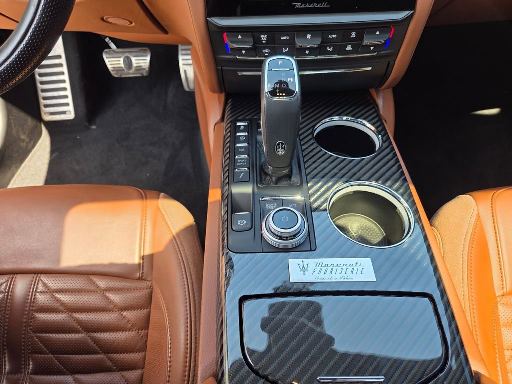 Used 2022 Maserati Quattroporte Trofeo RWD image 15