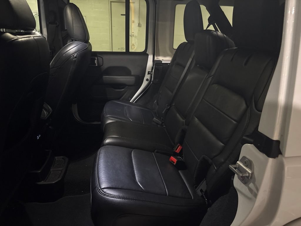 Used 2020 Jeep Wrangler Unlimited Sahara AWD/4WD image 10
