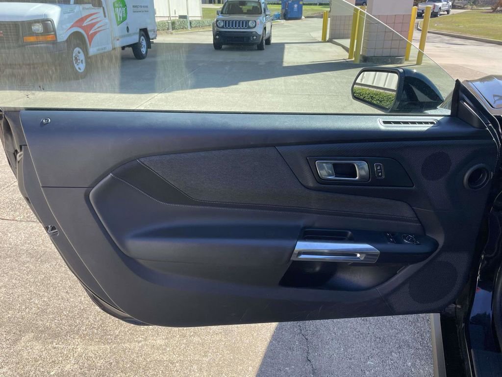 Used 2024 Ford Mustang Coupe image 15