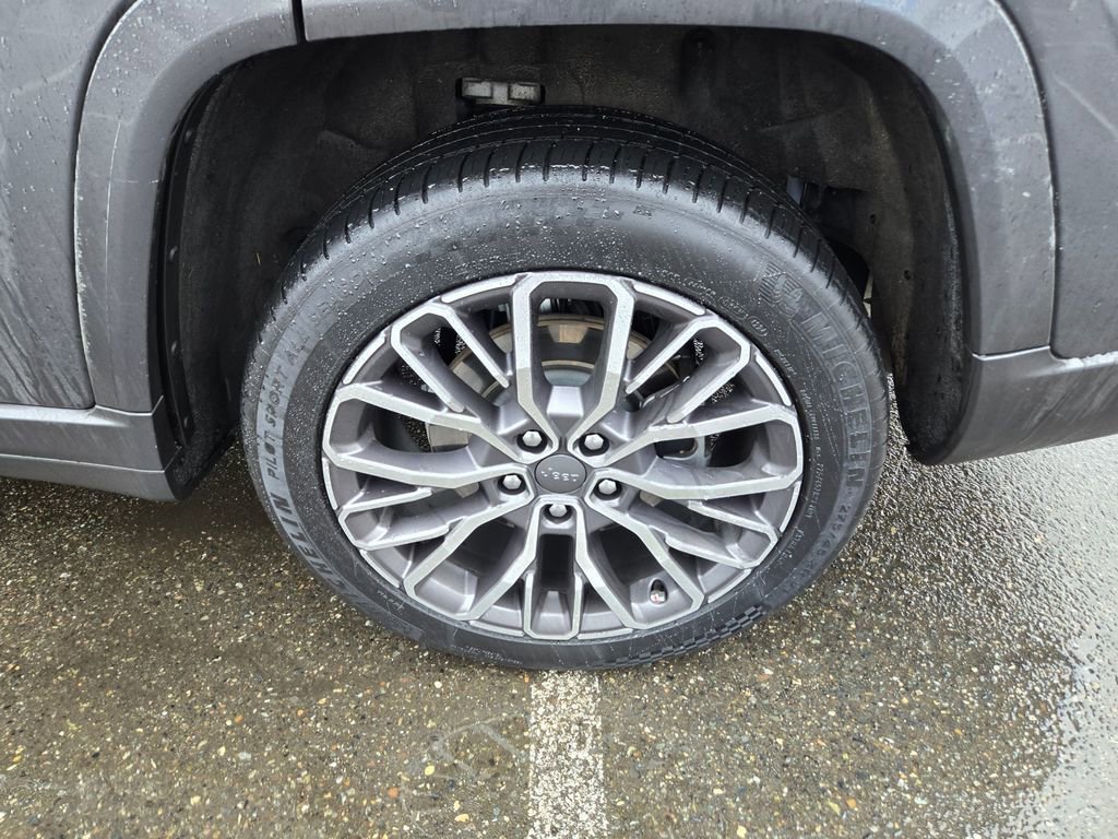 Used 2021 Jeep Grand Cherokee L Summit image 9