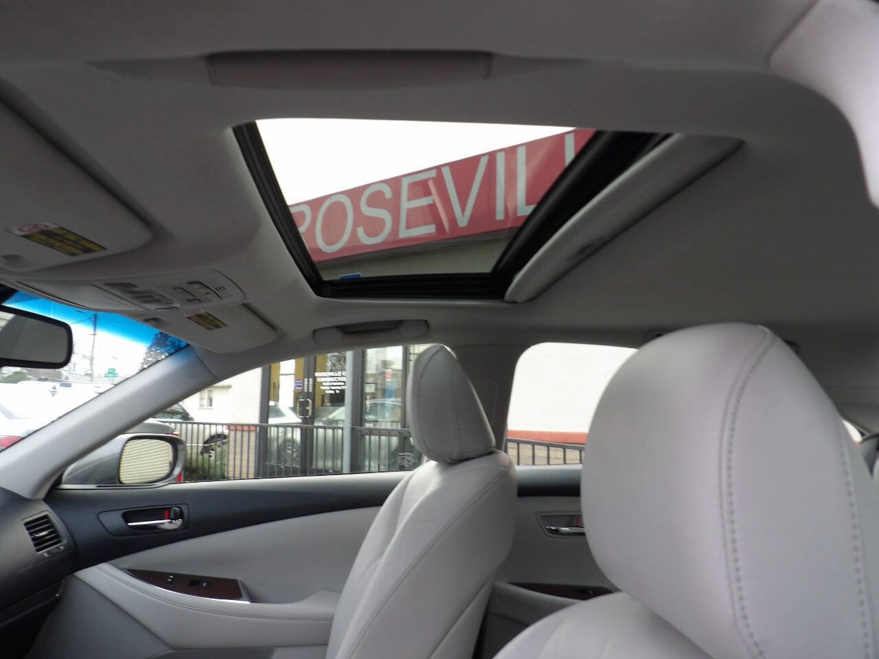 Used 2012 Lexus ES 350 FWD image 9