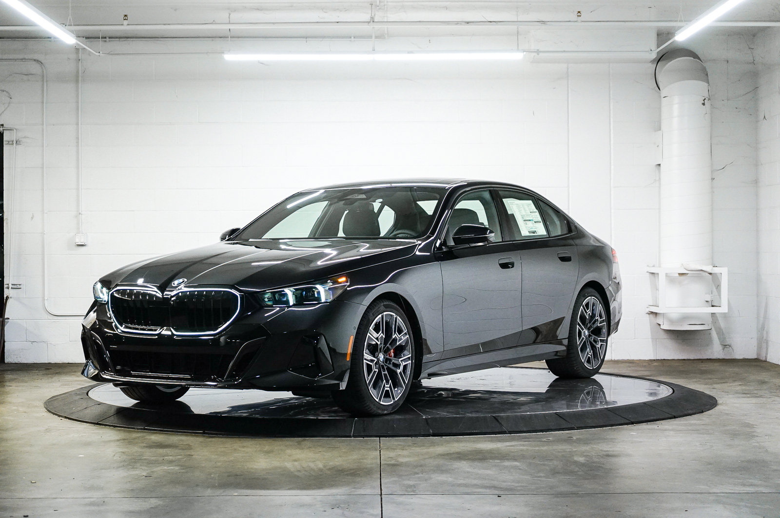 New 2027 BMW 540i xDrive w/ M Sport Package AWD/4WD image 3