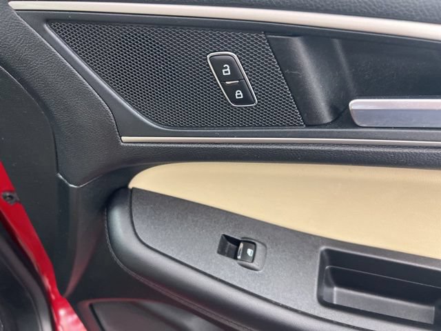 Used 2022 Ford Edge SEL w/ Convenience Package AWD/4WD image 29