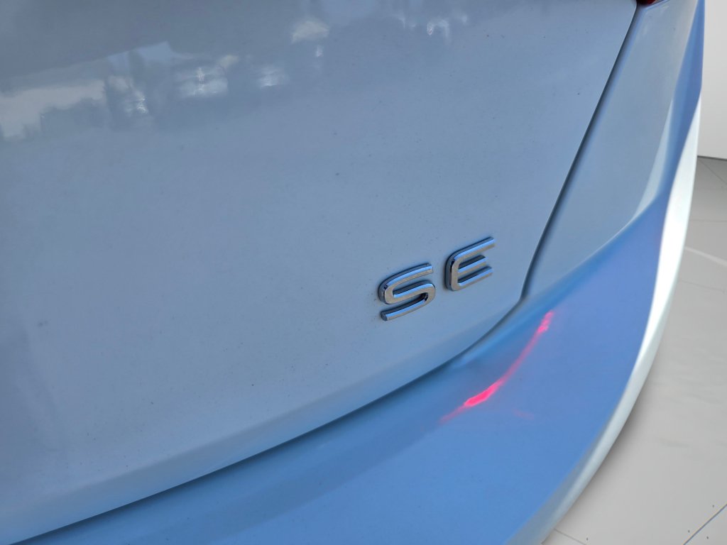Used 2024 Volkswagen Jetta SE FWD image 46