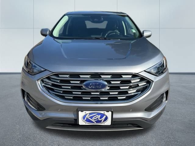 Used 2022 Ford Edge Titanium image 3