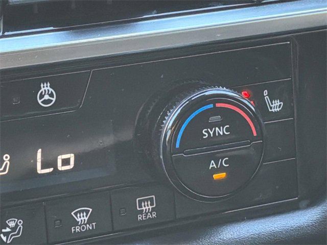 Used 2023 Nissan Pathfinder SL w/ SL Premium Package image 18