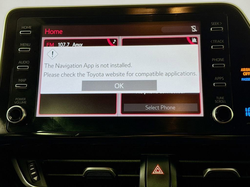 Used 2019 Toyota C-HR LE FWD image 16